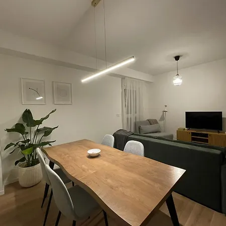Leafy Haven Hideout! Apartment *