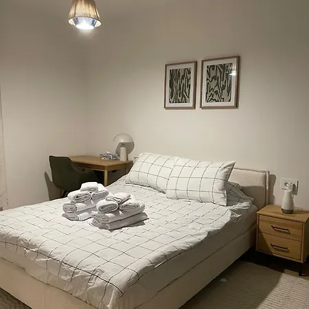 Leafy Haven Hideout! * ティミショアラ