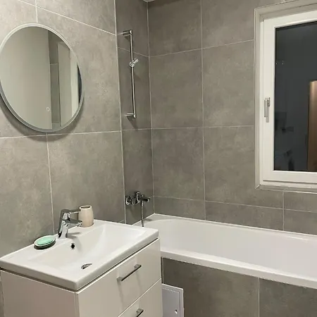 Leafy Haven Hideout! *