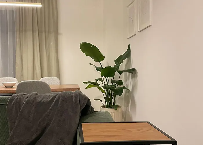 Leafy Haven Hideout!