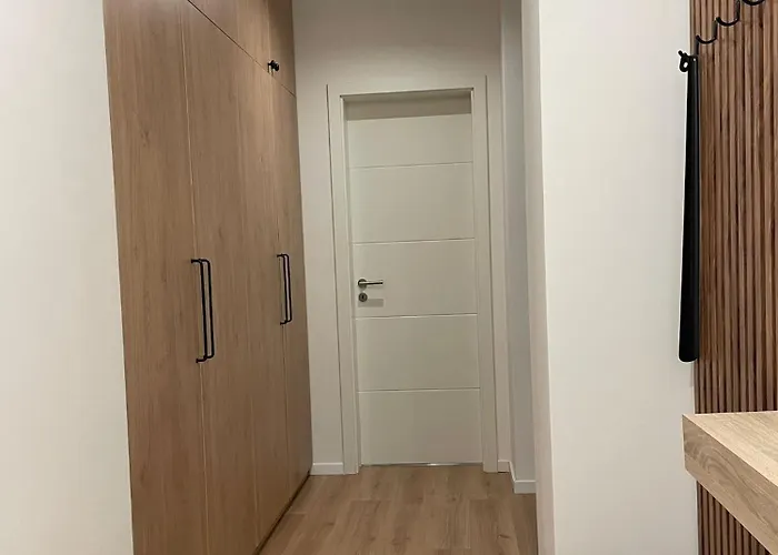 Leafy Haven Hideout! Lägenhet Timişoara