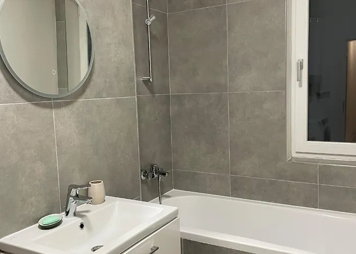 Leafy Haven Hideout! *