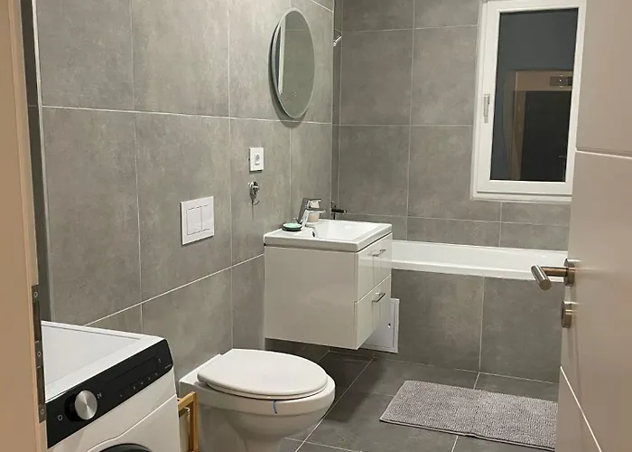 Leafy Haven Hideout! * Timisoara