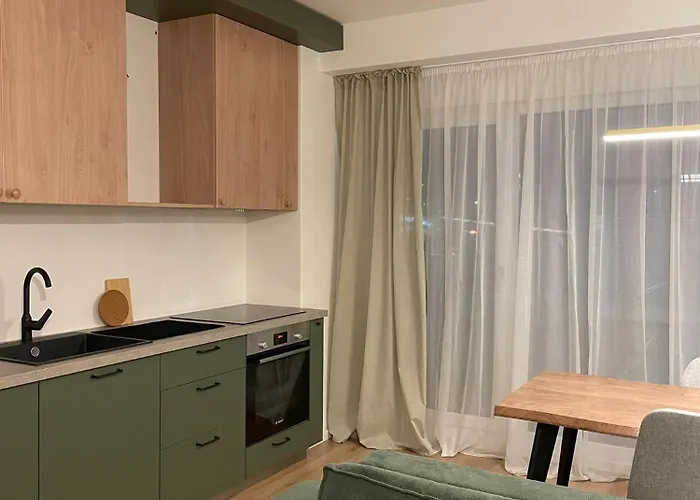 Leafy Haven Hideout! Timisoara