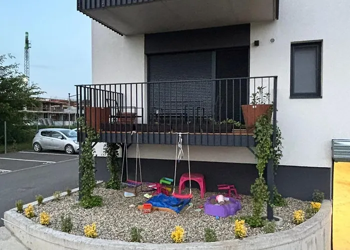 Leafy Haven Hideout! *